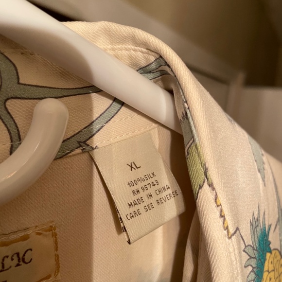 Island Republic - Picture 2 of 2